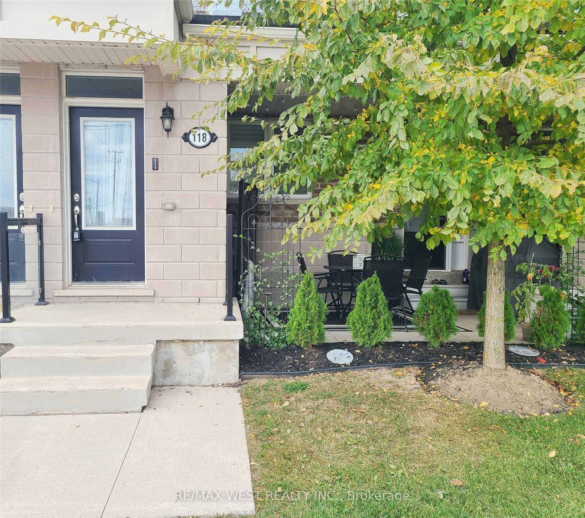 Photo 2 of Unit 55, 118 Daylily Lane, Kitchener, Rosenburg — HOMEH