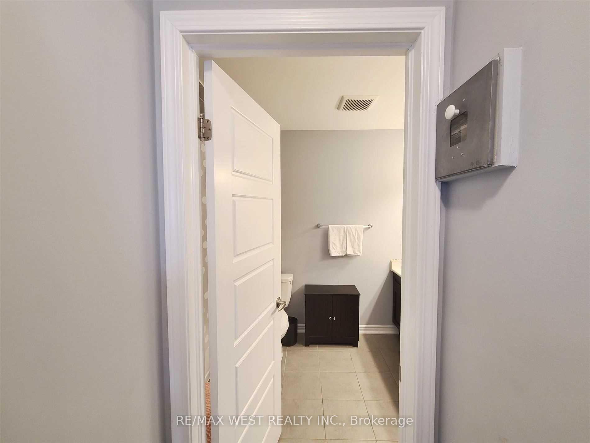 Photo 10 of Unit 55, 118 Daylily Lane, Kitchener, Rosenburg — HOMEH