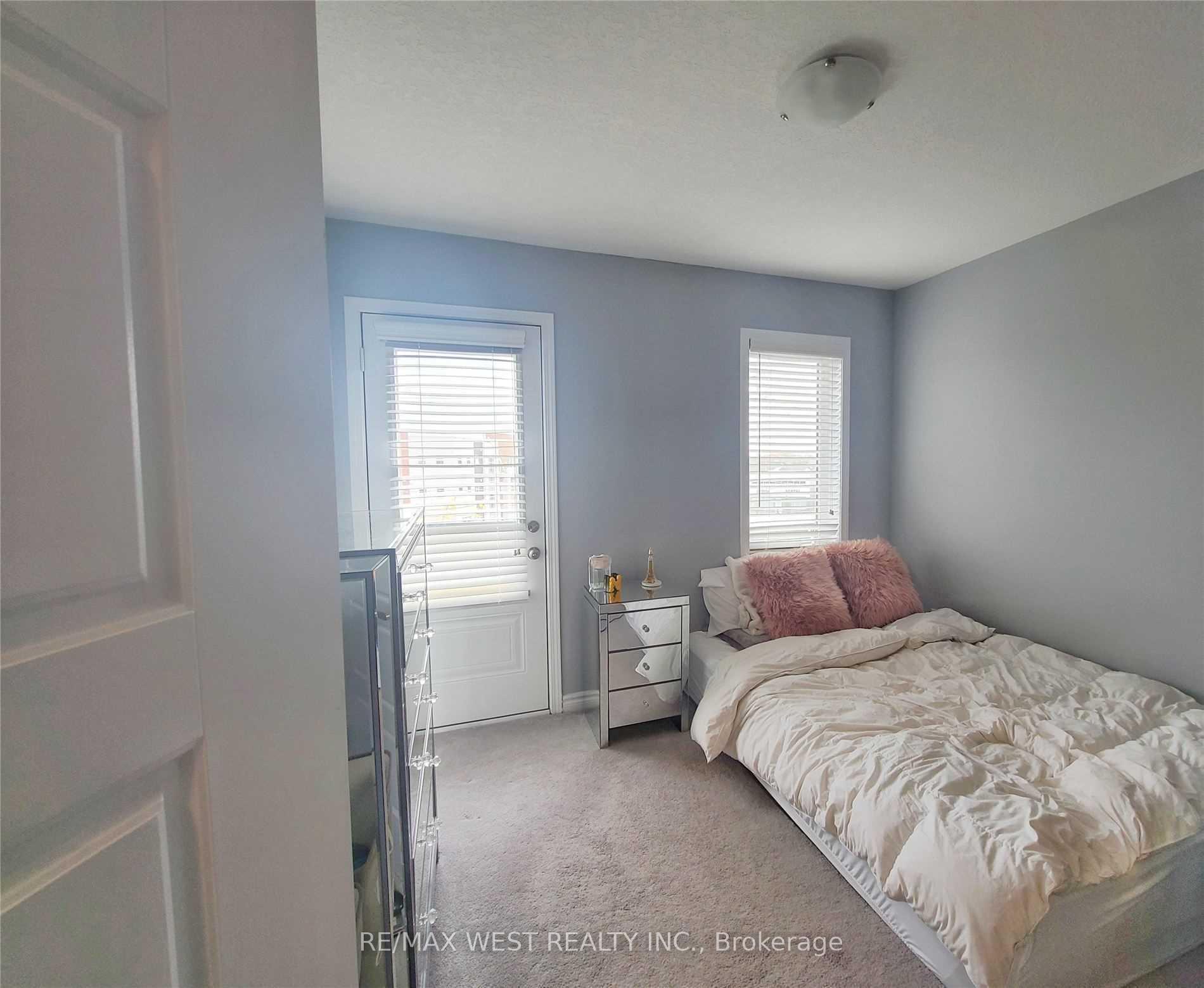 Photo 11 of Unit 55, 118 Daylily Lane, Kitchener, Rosenburg — HOMEH