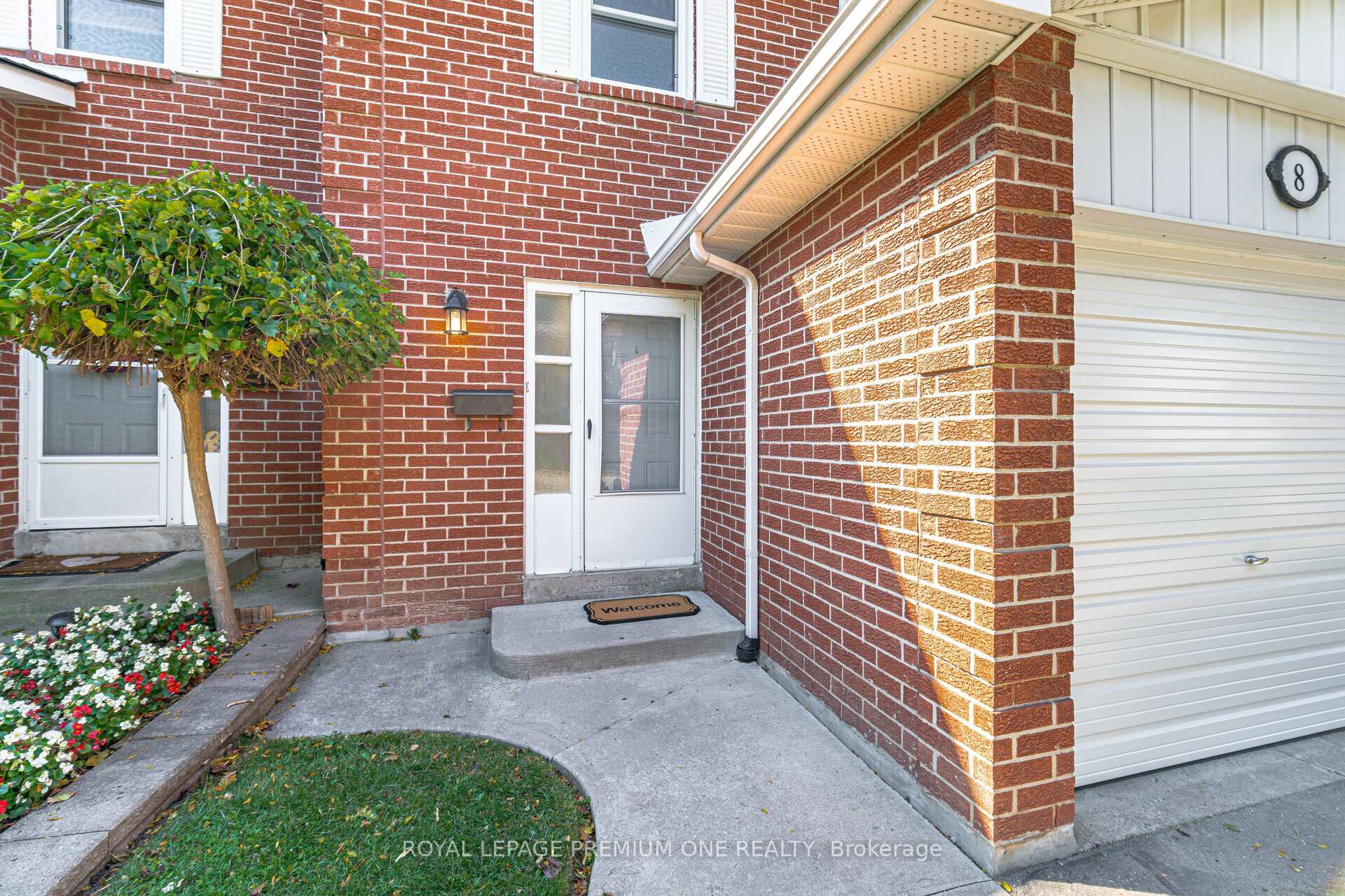 Photo 2 of Unit 178, 8 Norris Way, Markham, Aileen-Willowbrook — HOMEH
