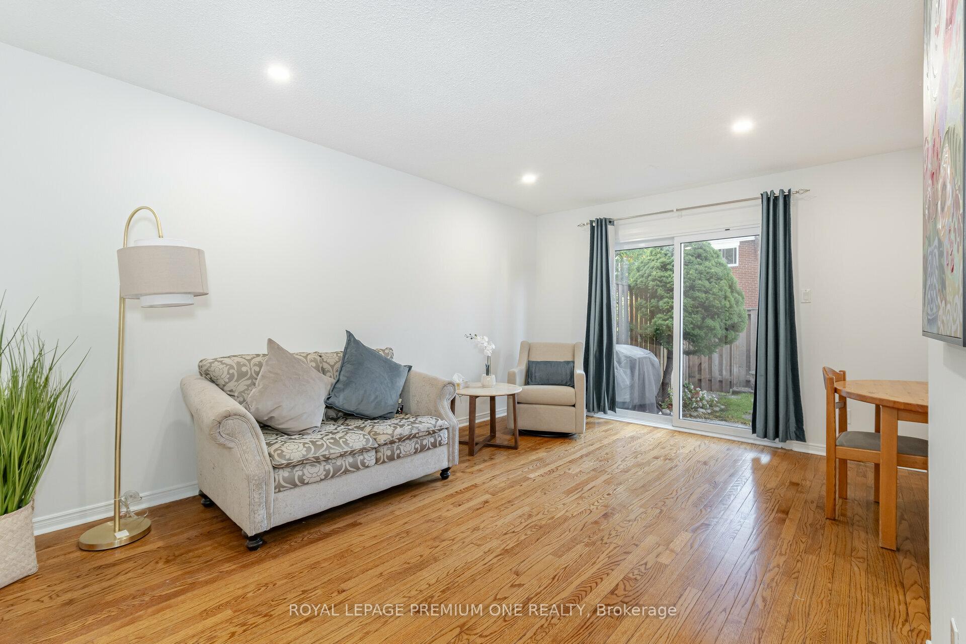Photo 6 of Unit 178, 8 Norris Way, Markham, Aileen-Willowbrook — HOMEH