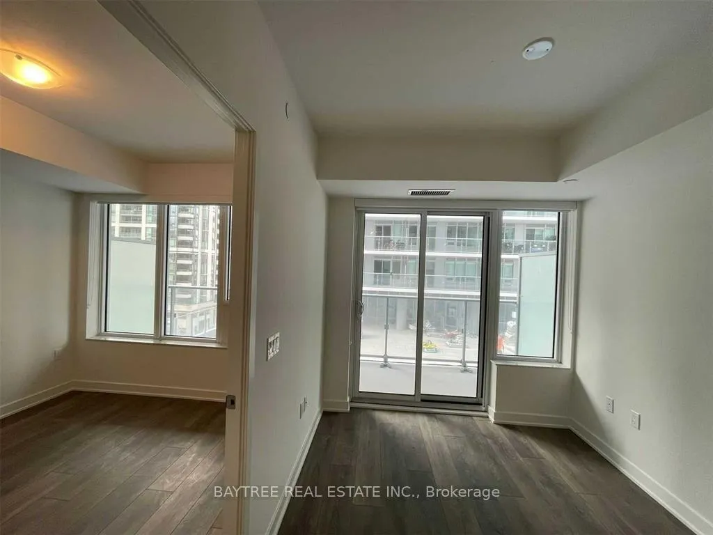 Photo 4 of Unit 2415, 195 Redpath Avenue, Toronto, Mount Pleasant West — HOMEH
