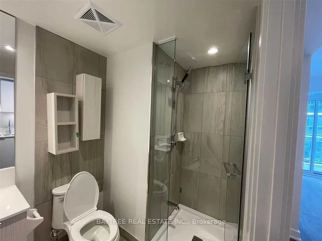 Photo 5 of Unit 2415, 195 Redpath Avenue, Toronto, Mount Pleasant West — HOMEH