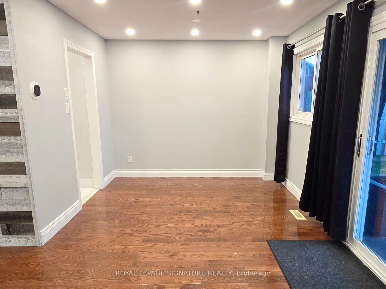 Photo 5 of Unit Upper, 76 Crenshaw Court, Brampton, Heart Lake West — HOMEH