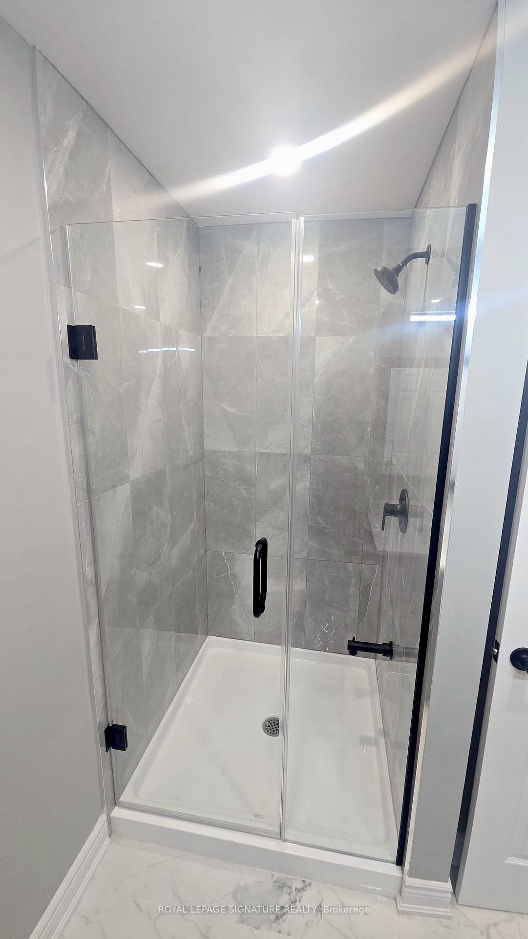 Photo 12 of Unit Upper, 76 Crenshaw Court, Brampton, Heart Lake West — HOMEH