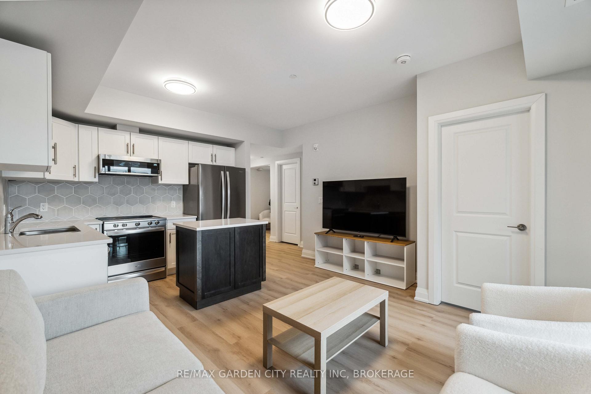 Photo 17 of Unit 116, 118 Summersides Boulevard, Pelham, Fonthill — HOMEH