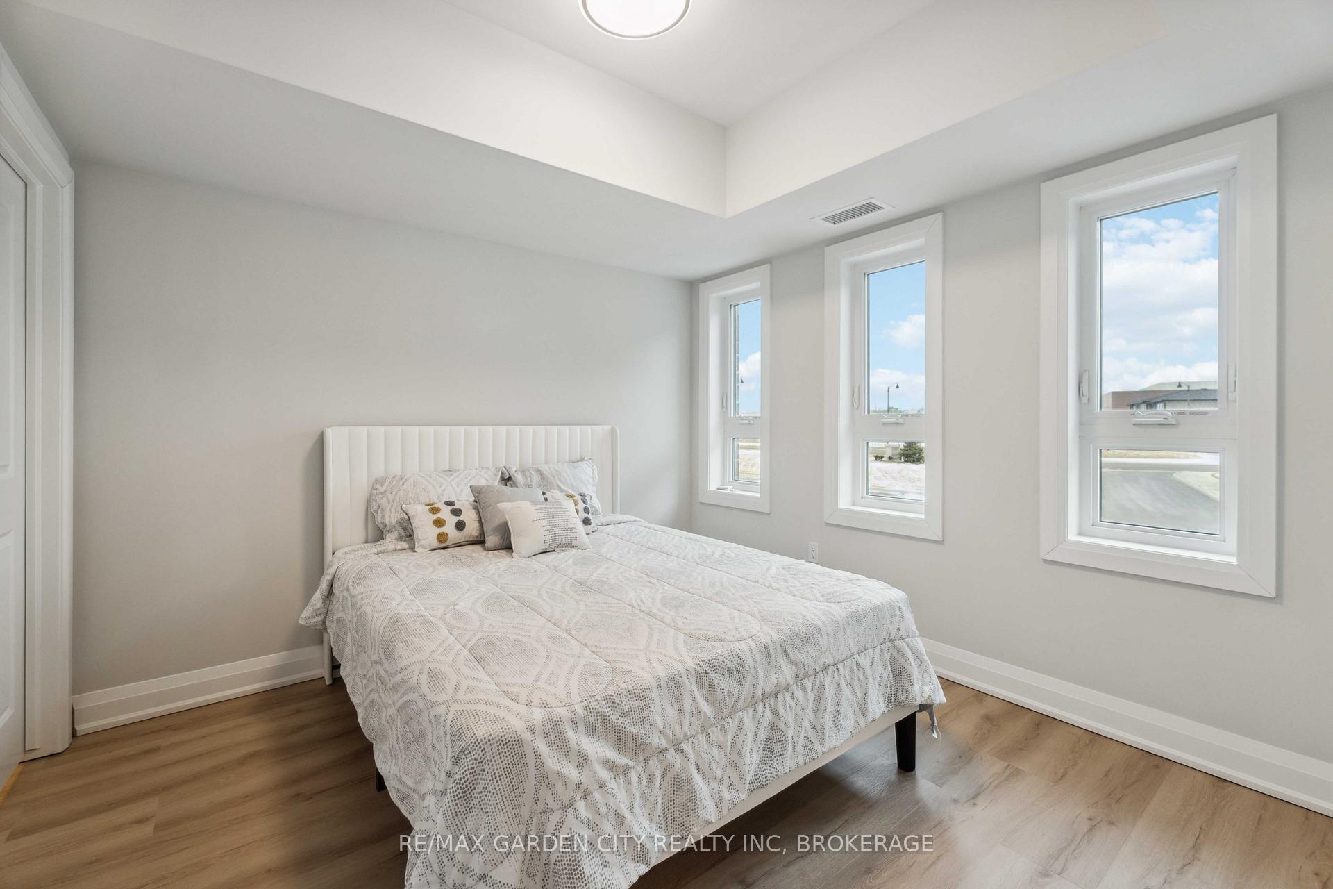 Photo 24 of Unit 116, 118 Summersides Boulevard, Pelham, Fonthill — HOMEH