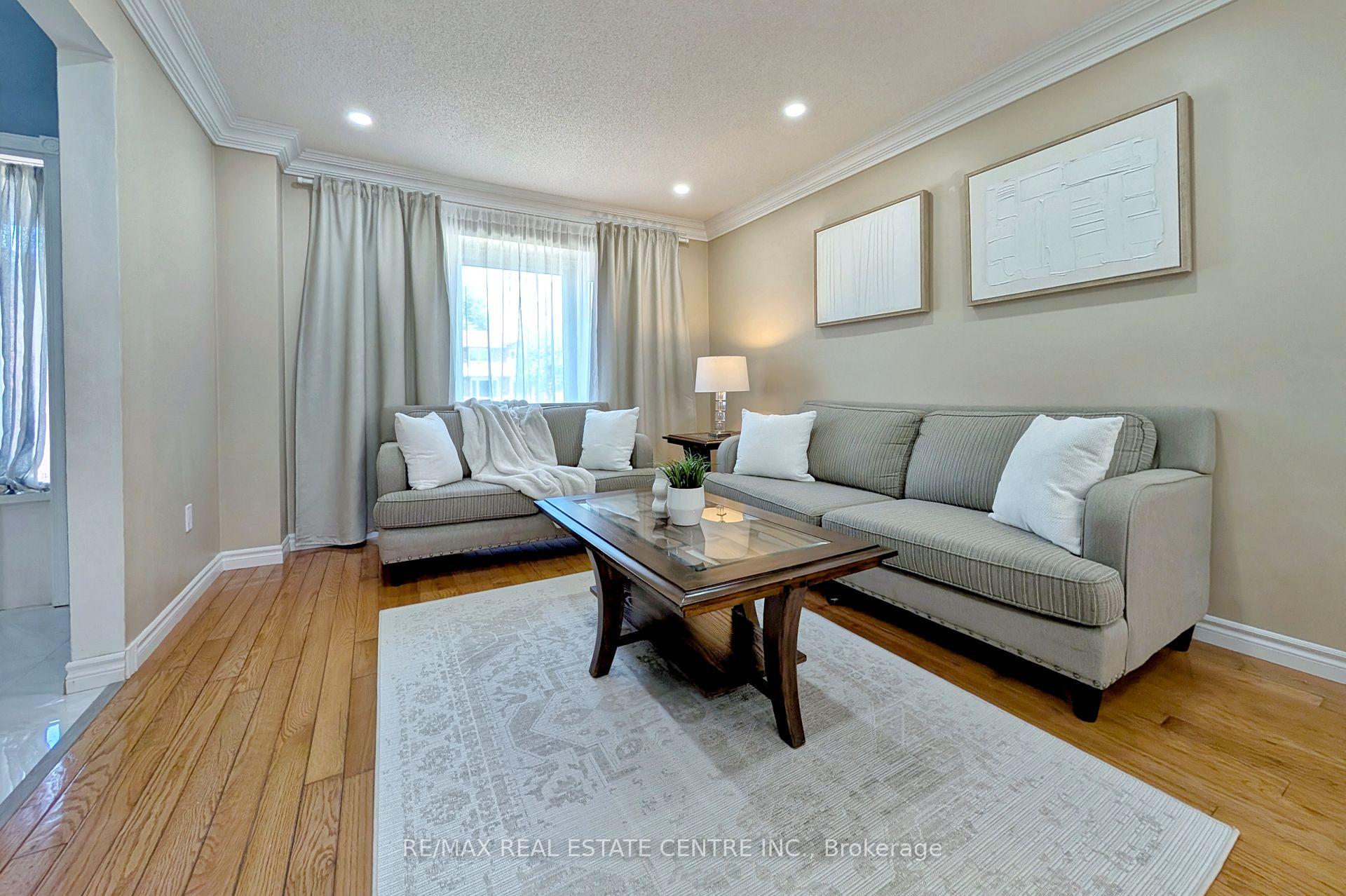 Photo 4 of 105 Rollo Drive, Ajax, South East — HOMEH