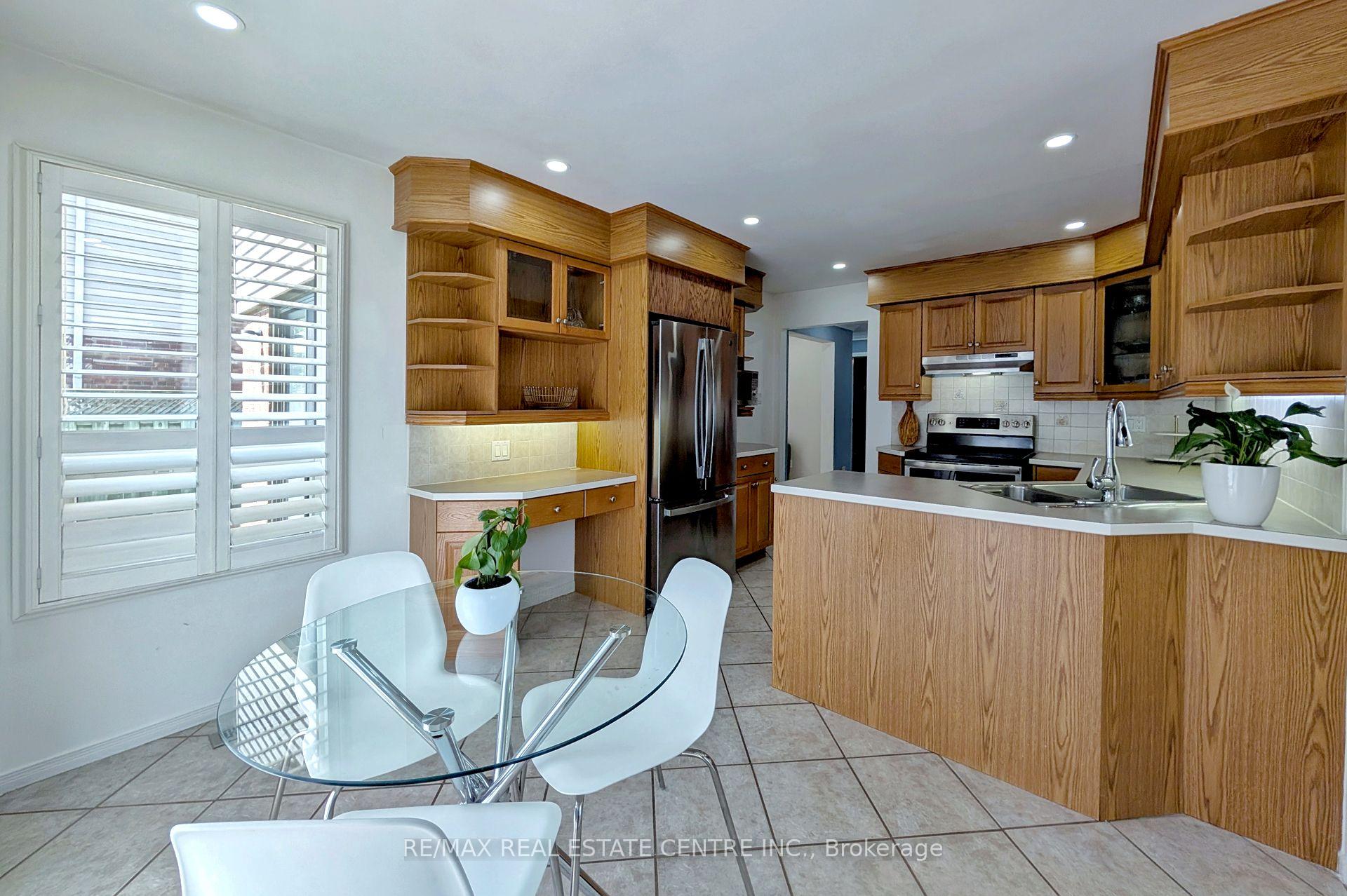 Photo 7 of 105 Rollo Drive, Ajax, South East — HOMEH