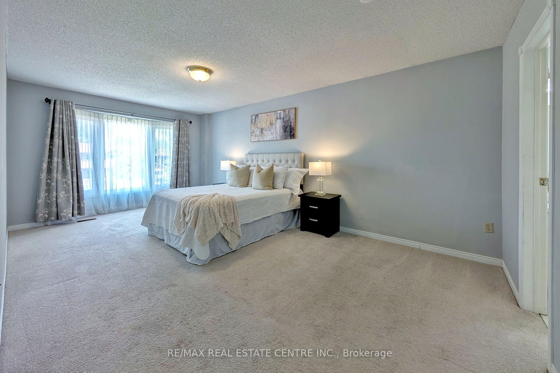 Photo 12 of 105 Rollo Drive, Ajax, South East — HOMEH