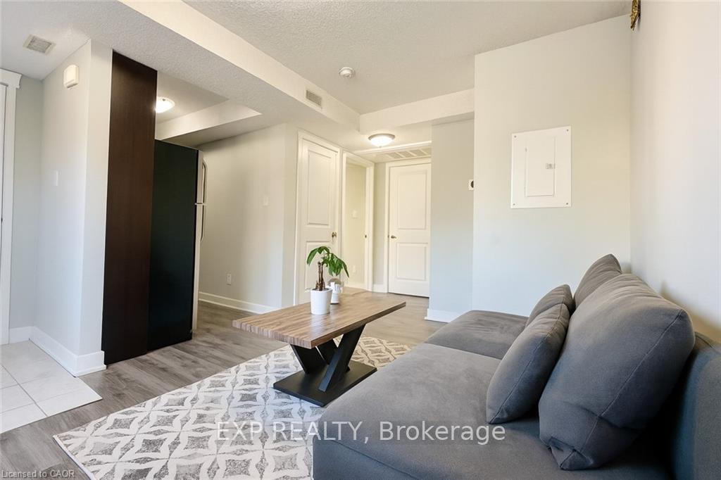 Photo 7 of Unit 5A, 185 Windale Crescent, Kitchener, Laurentian Hills — HOMEH