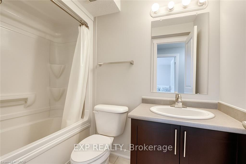 Photo 9 of Unit 5A, 185 Windale Crescent, Kitchener, Laurentian Hills — HOMEH
