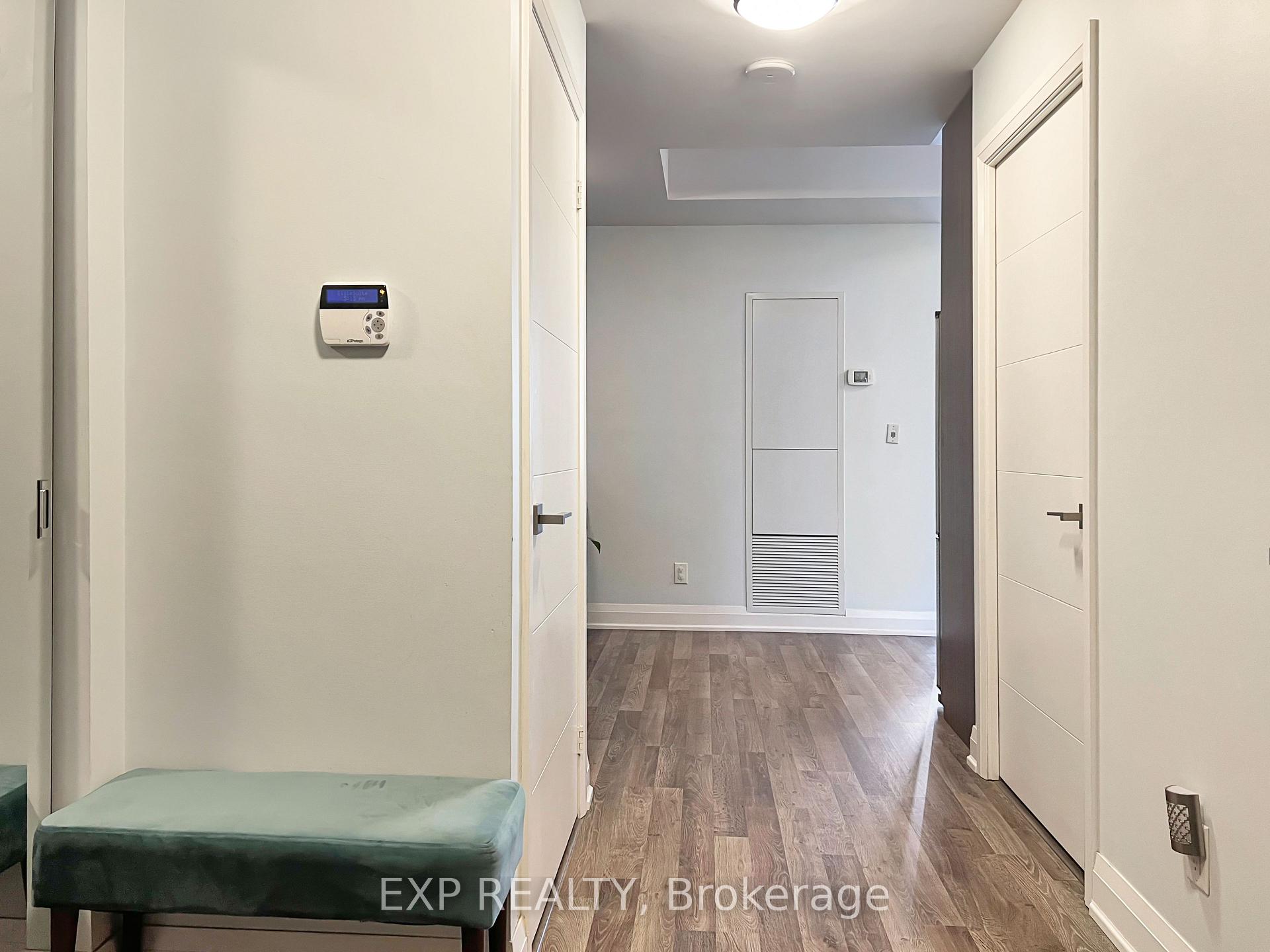 Photo 1 of Unit 315, 18 Uptown Drive, Markham, Unionville — HOMEH
