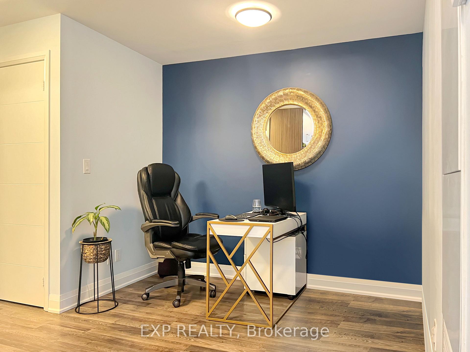 Photo 5 of Unit 315, 18 Uptown Drive, Markham, Unionville — HOMEH