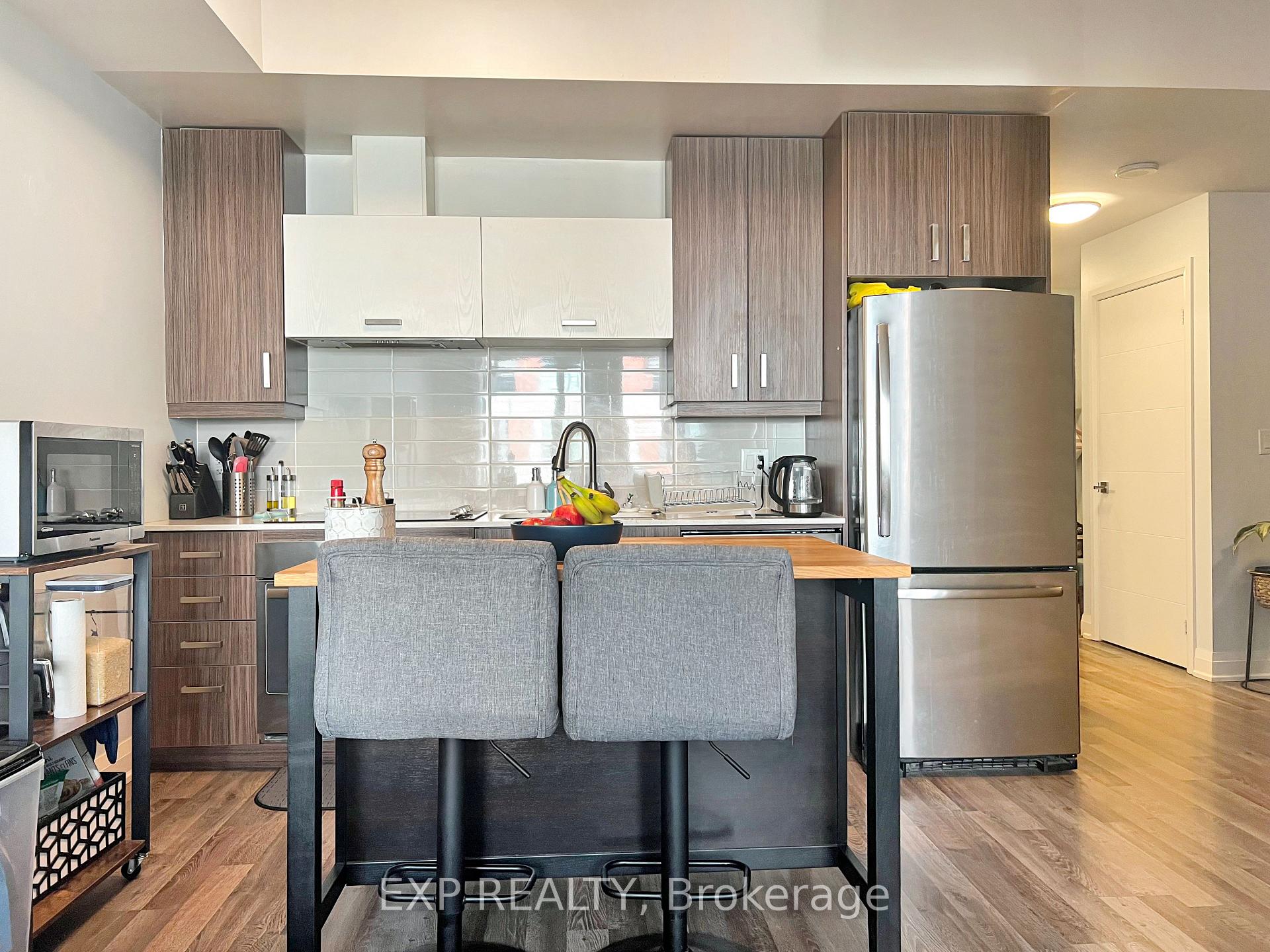 Photo 7 of Unit 315, 18 Uptown Drive, Markham, Unionville — HOMEH