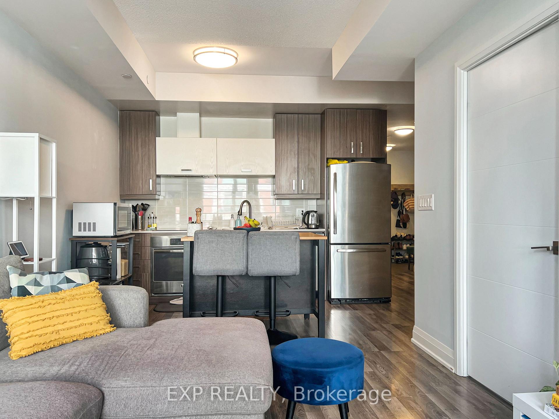 Photo 11 of Unit 315, 18 Uptown Drive, Markham, Unionville — HOMEH