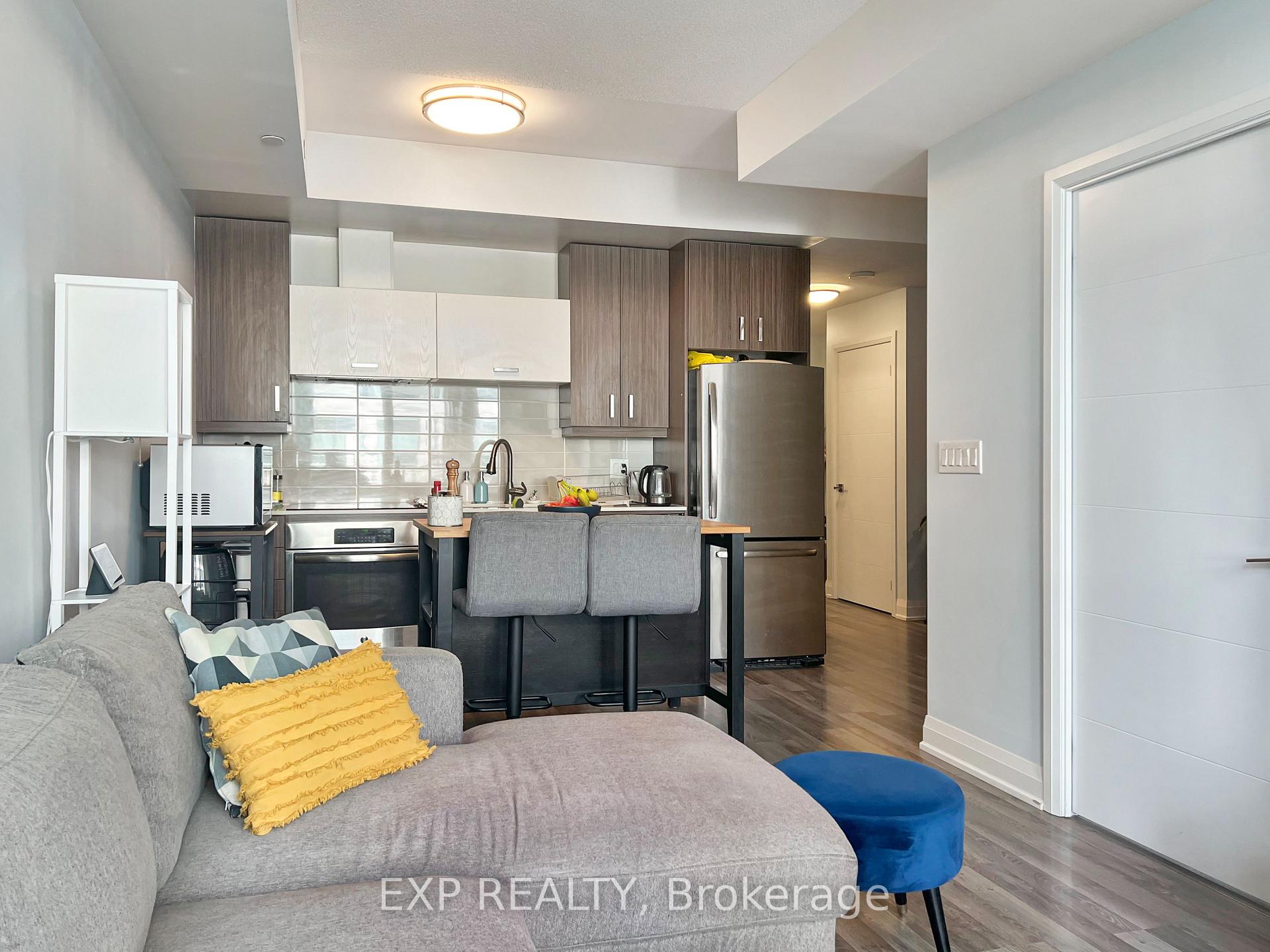 Photo 12 of Unit 315, 18 Uptown Drive, Markham, Unionville — HOMEH