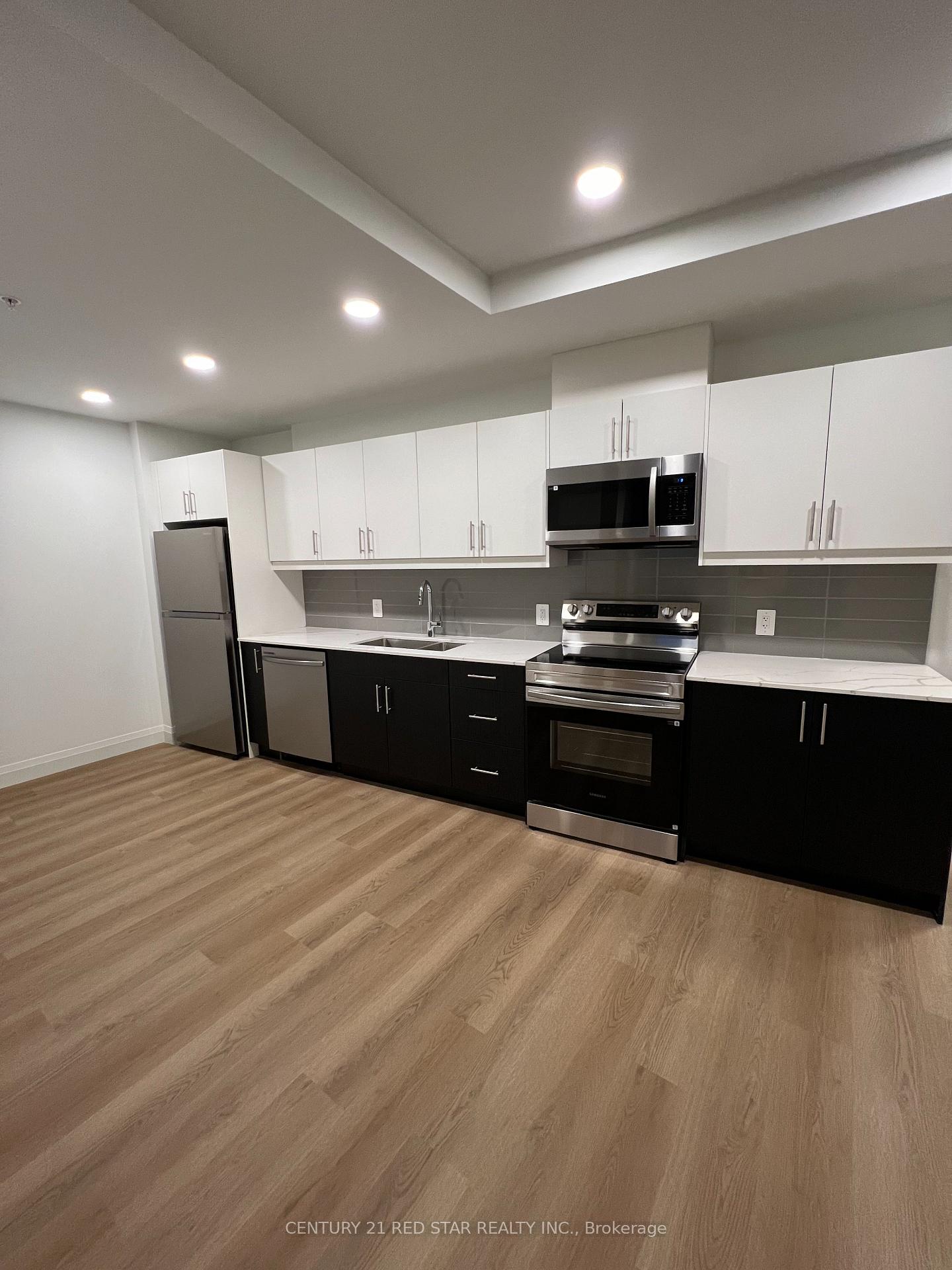 Photo 6 of Unit 1405, 1333 Weber Street E, Kitchener — HOMEH