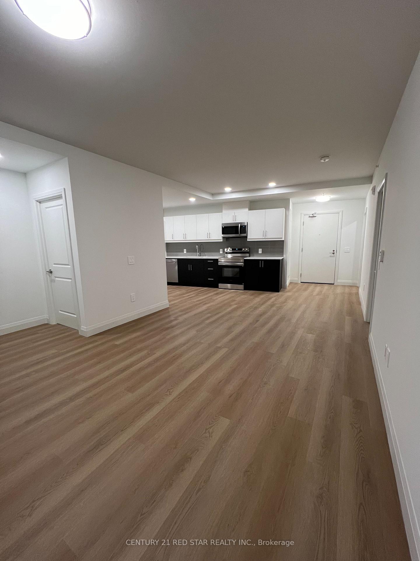 Photo 8 of Unit 1405, 1333 Weber Street E, Kitchener — HOMEH