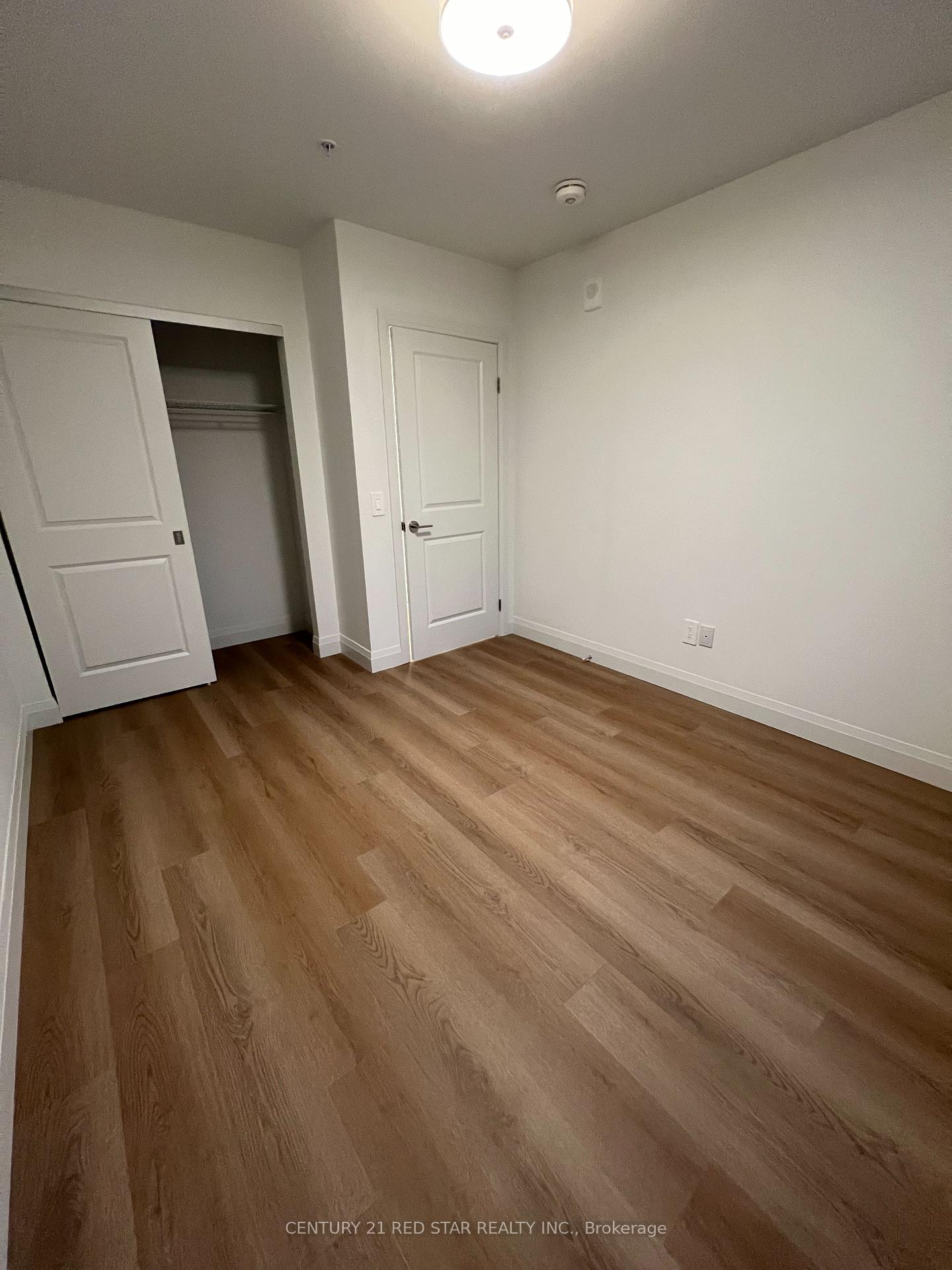 Photo 13 of Unit 1405, 1333 Weber Street E, Kitchener — HOMEH