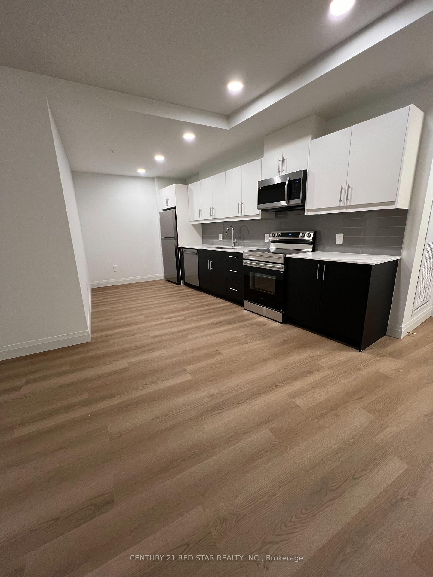 Photo 20 of Unit 1405, 1333 Weber Street E, Kitchener — HOMEH