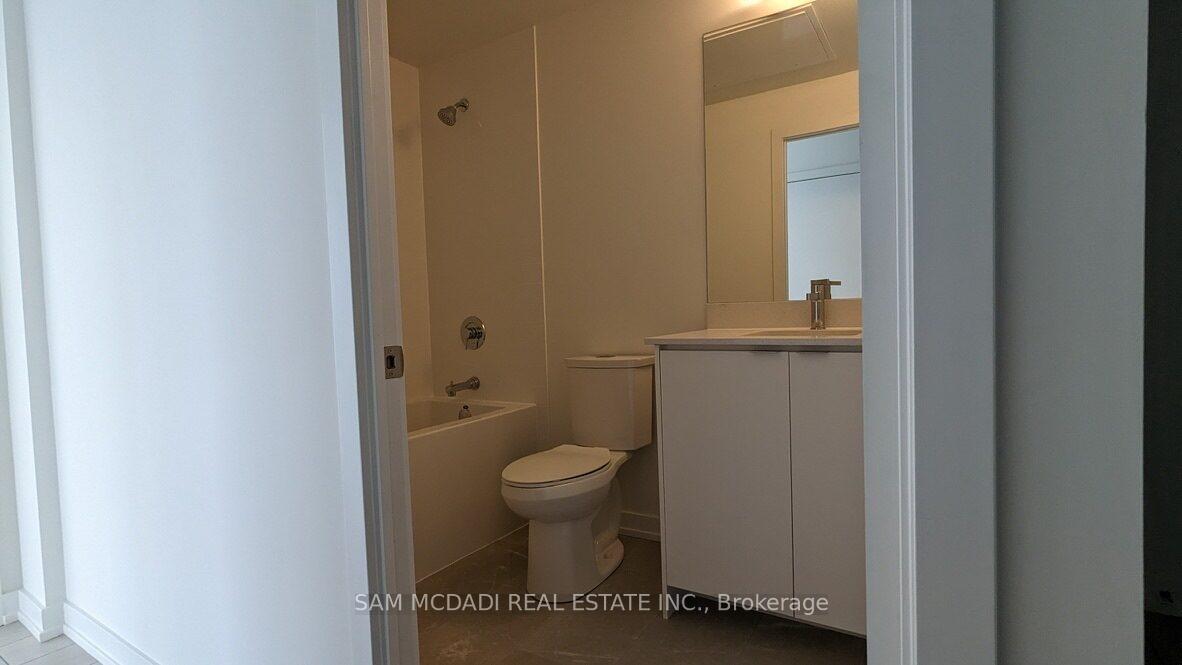 Photo 15 of Unit 1608, 55 Duke Street W, Kitchener — HOMEH