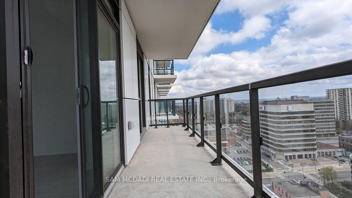 Photo 23 of Unit 1608, 55 Duke Street W, Kitchener — HOMEH