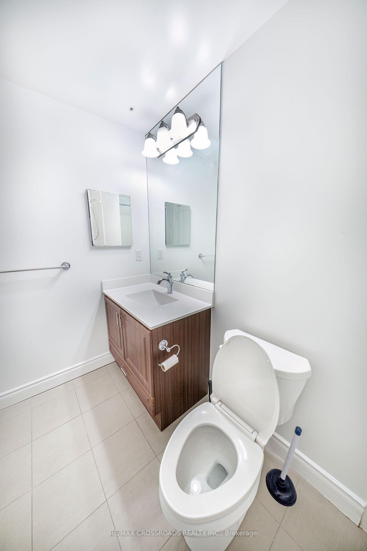Photo 9 of Unit 526, 99 South Town Centre Boulevard, Markham, Unionville — HOMEH