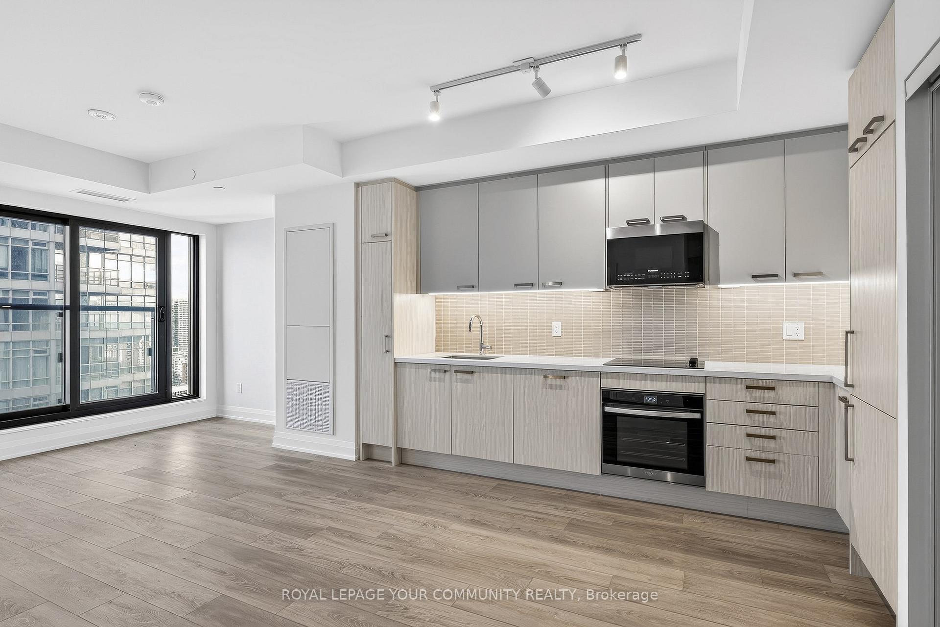 Photo 6 of Unit 2709, 20 Soudan Avenue, Toronto, Mount Pleasant West — HOMEH
