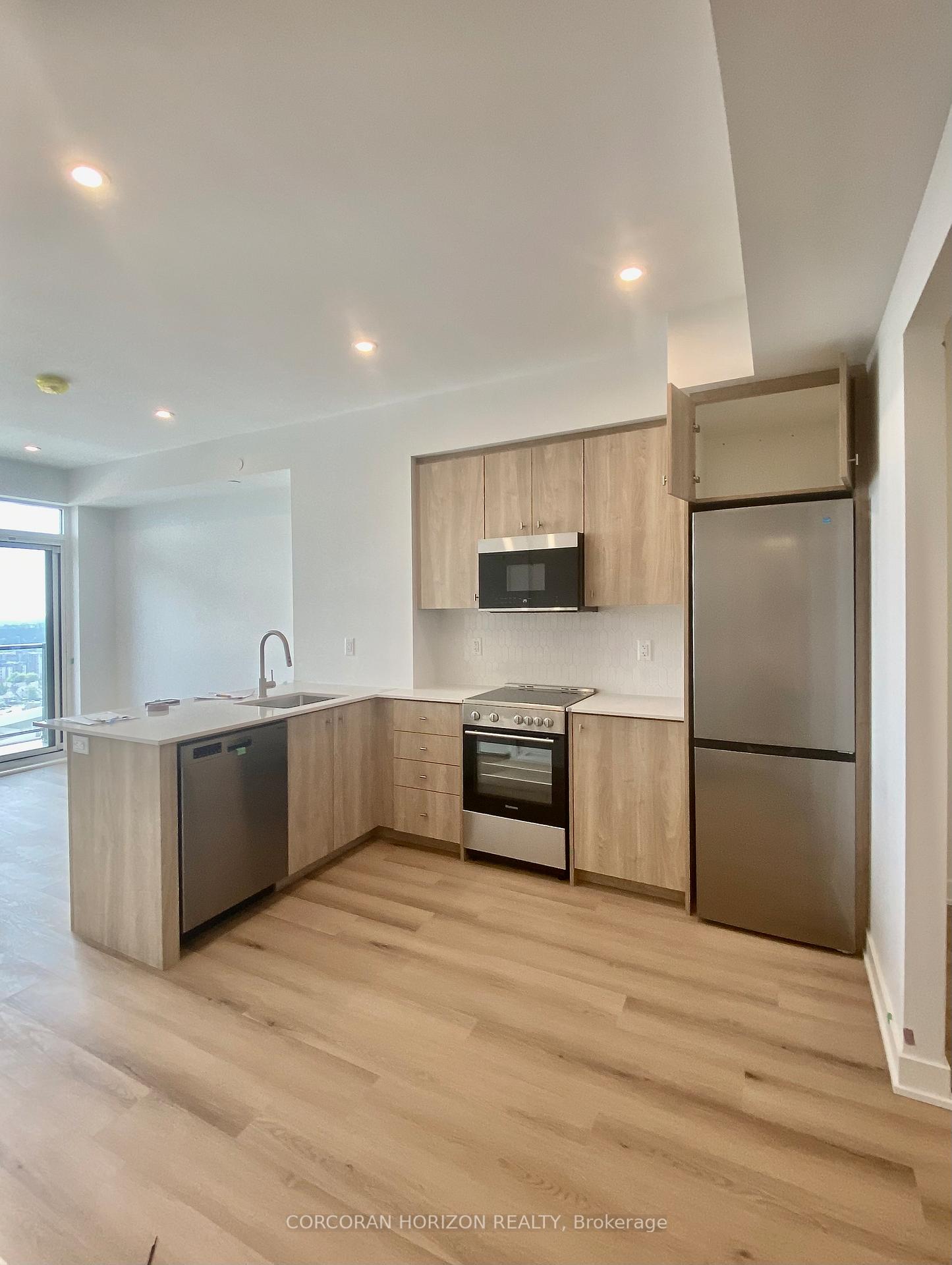 Photo 1 of Unit 2014, 25 Wellington Street S, Kitchener — HOMEH