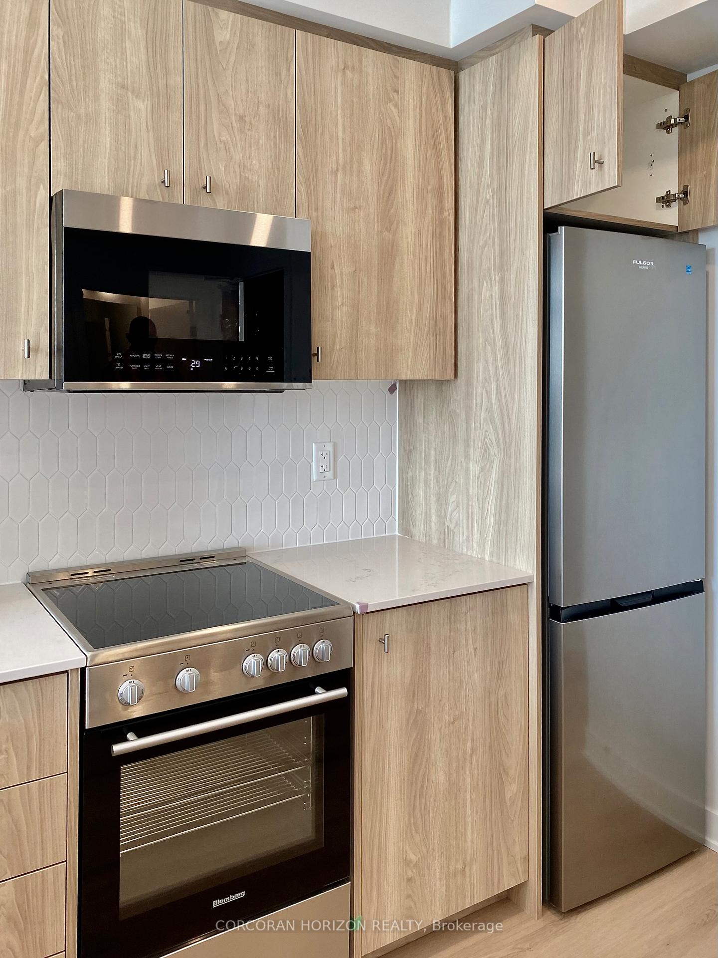 Photo 8 of Unit 2014, 25 Wellington Street S, Kitchener — HOMEH