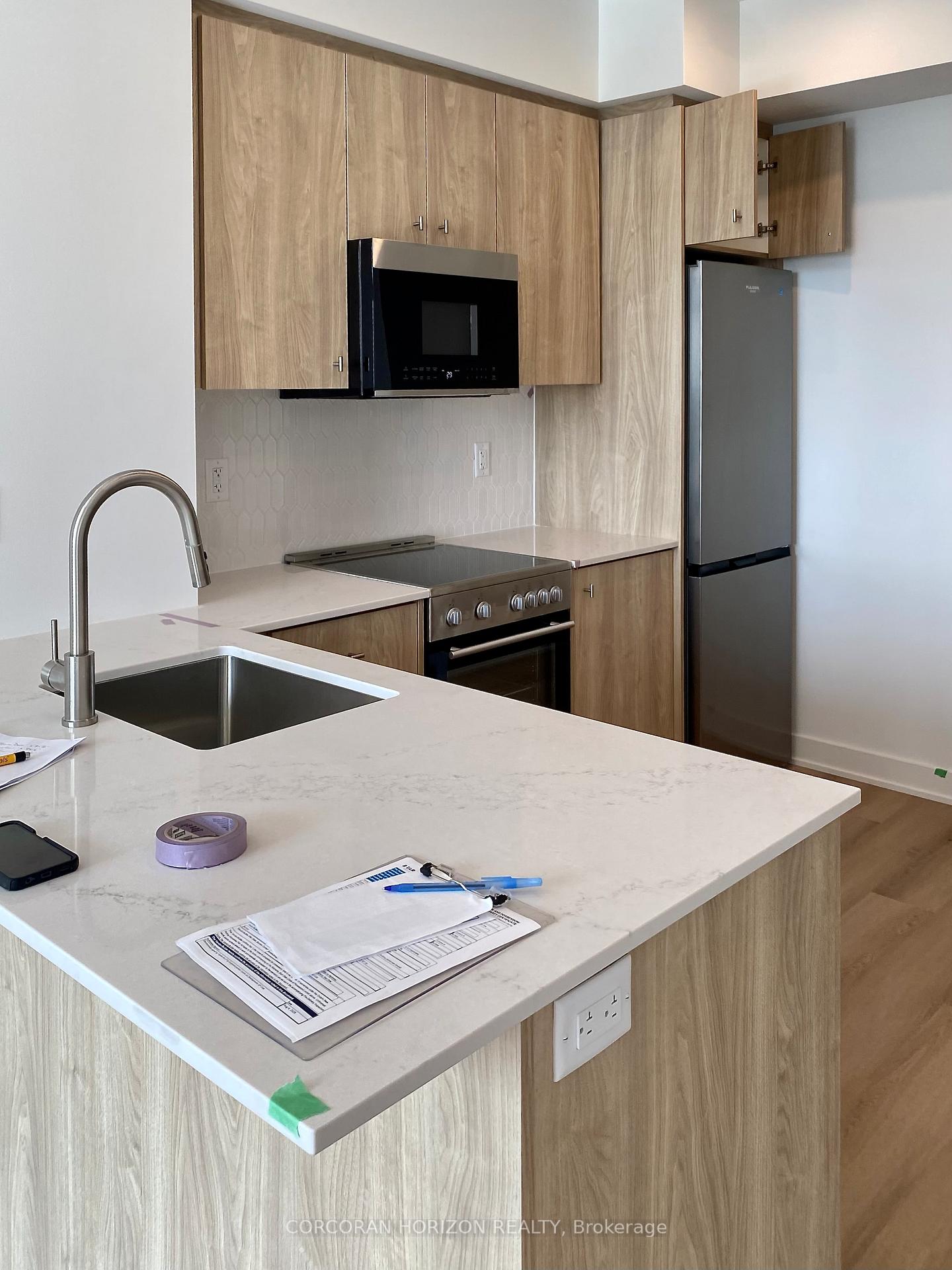 Photo 9 of Unit 2014, 25 Wellington Street S, Kitchener — HOMEH