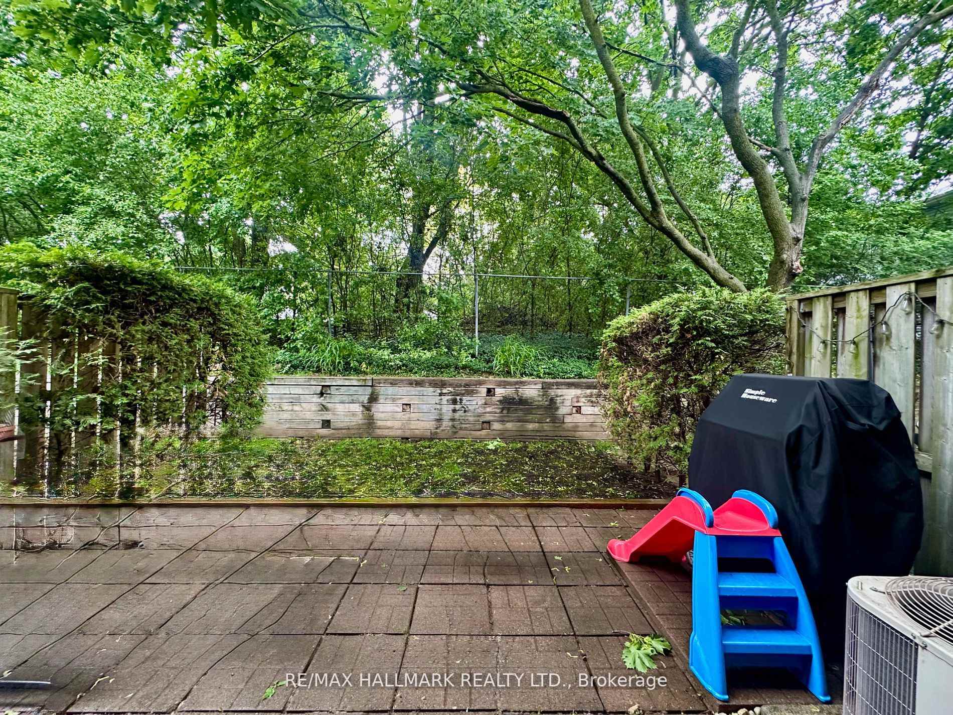 Photo 10 of Unit 108, 51 Paulander Drive, Kitchener, Victoria Hills — HOMEH