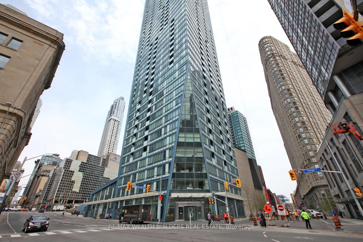 Front of Unit 3512, 8 The Esplanade Avenue
