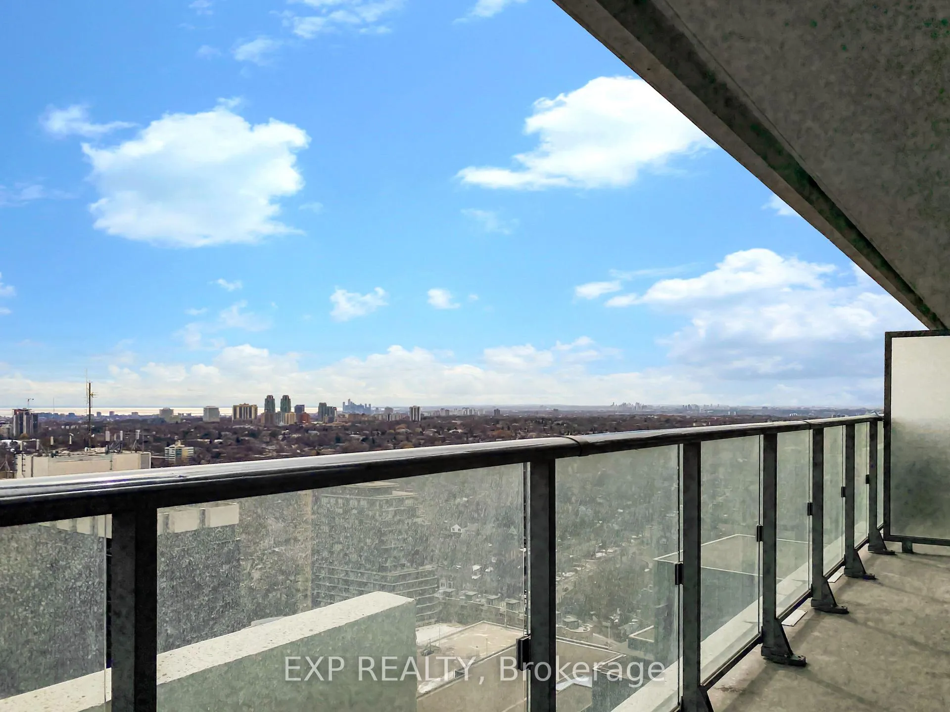 Photo 1 of Unit 2506, 2221 Yonge Street, Toronto, Mount Pleasant West — HOMEH