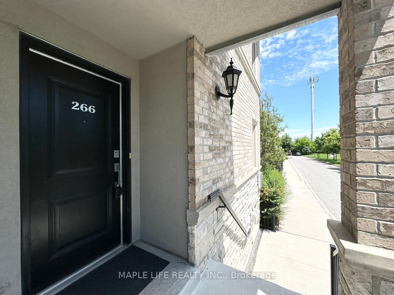 Photo 2 of Unit 266, 318 John Street, Markham, Aileen-Willowbrook — HOMEH