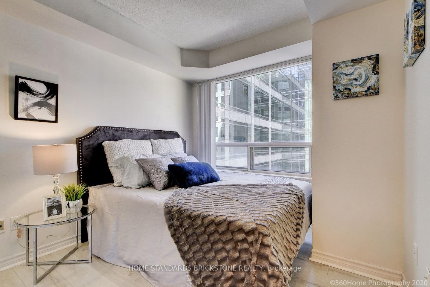 Photo 6 of Unit 907, 30 Hayden Street, Toronto, Church-Yonge Corridor — HOMEH