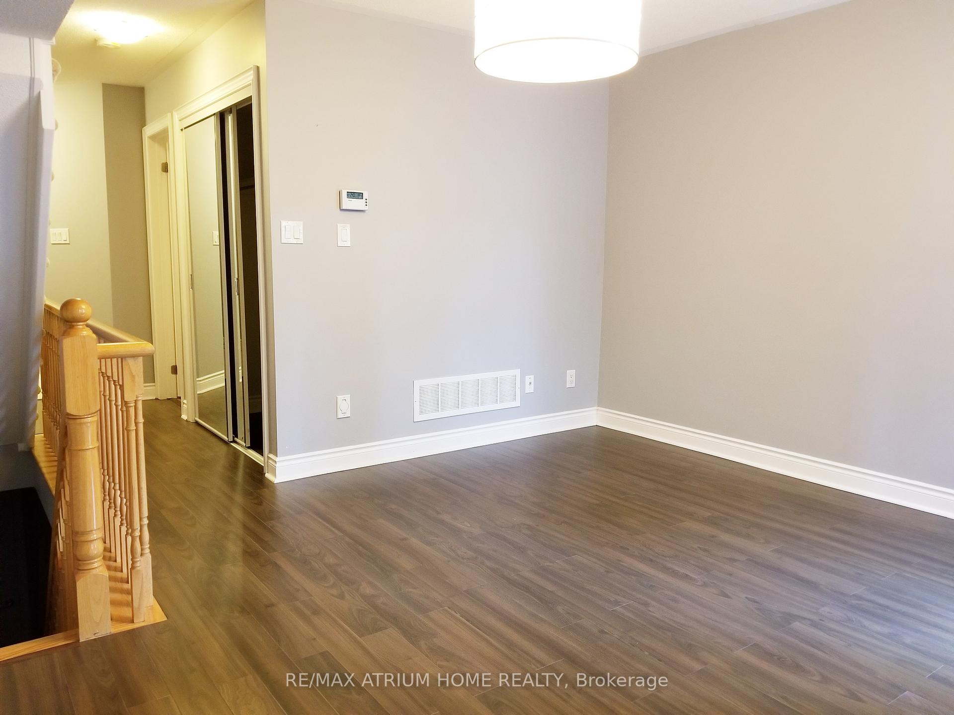 Photo 5 of 22 Times Avenue, Markham, Commerce Valley — HOMEH