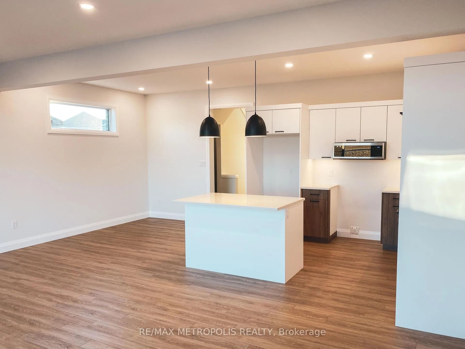Photo 7 of 35 Evylean Court, St. Thomas — HOMEH