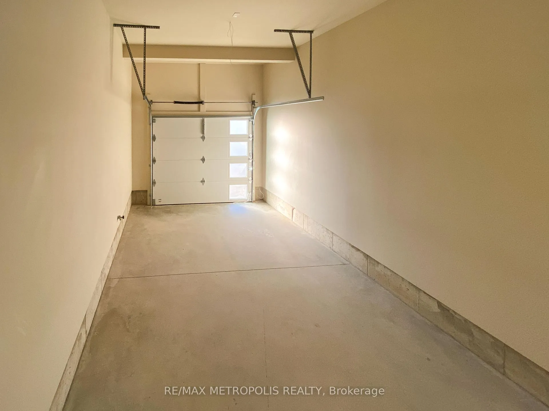 Photo 23 of 35 Evylean Court, St. Thomas — HOMEH