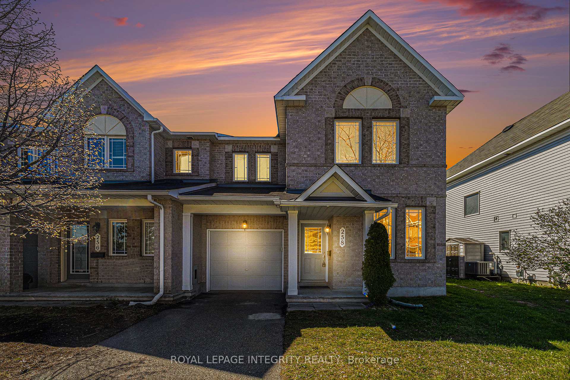 Photo 2 of 258 Sorento Street, Ottawa, Barrhaven - Strandherd — HOMEH
