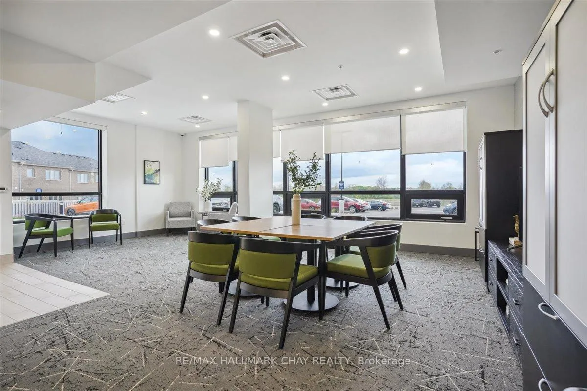 Photo 6 of Unit 209, 30 Hanmer Street W, Barrie, West Bayfield — HOMEH