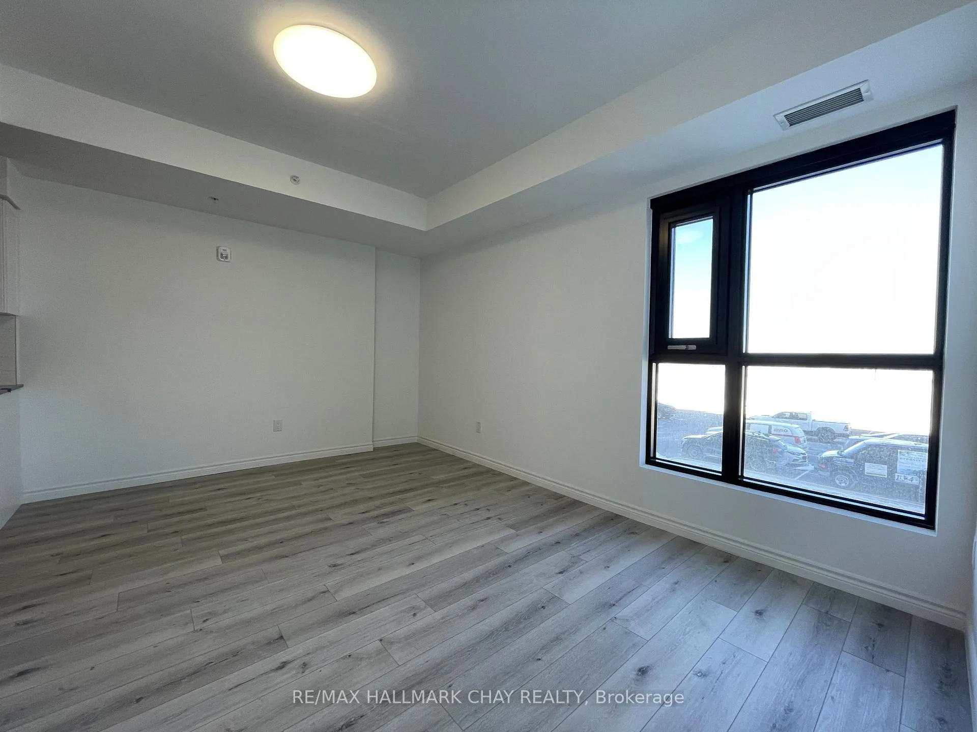 Photo 15 of Unit 209, 30 Hanmer Street W, Barrie, West Bayfield — HOMEH
