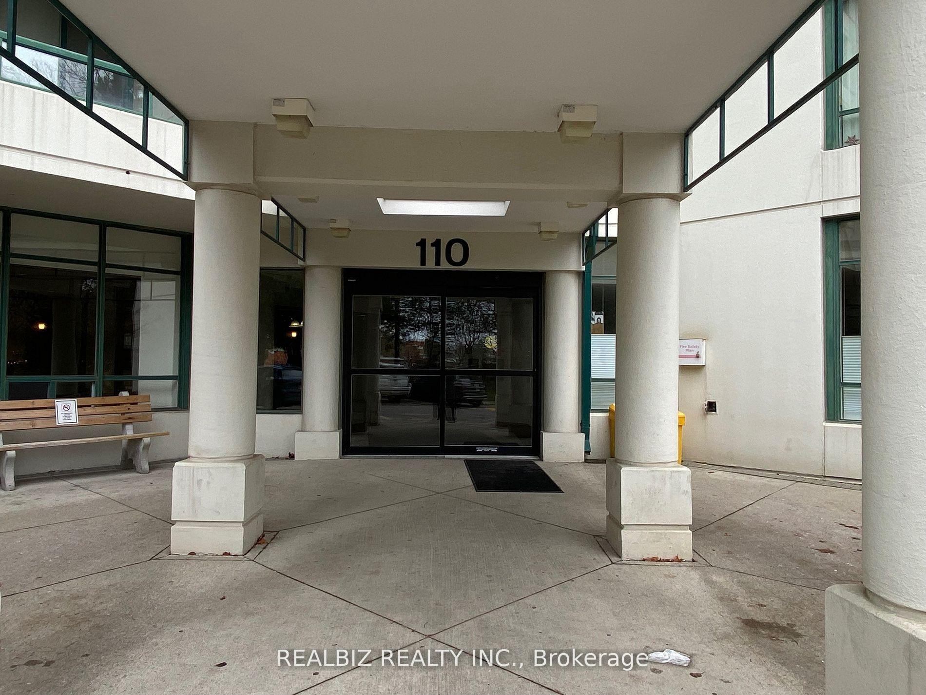 Front of Unit 908, 110 Promenade Circle