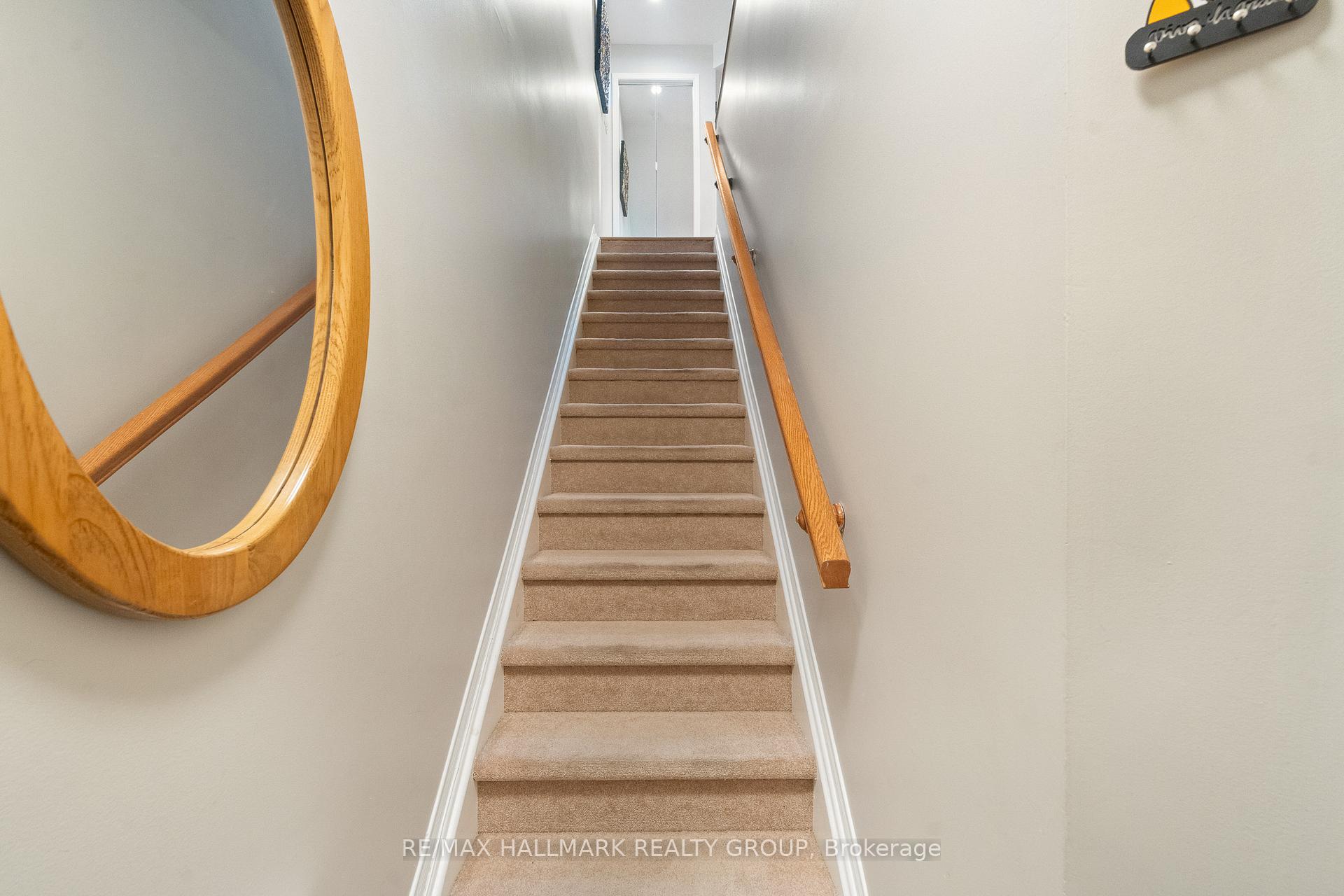 Photo 4 of 98 Bonfield Point, Ottawa, Avalon East — HOMEH