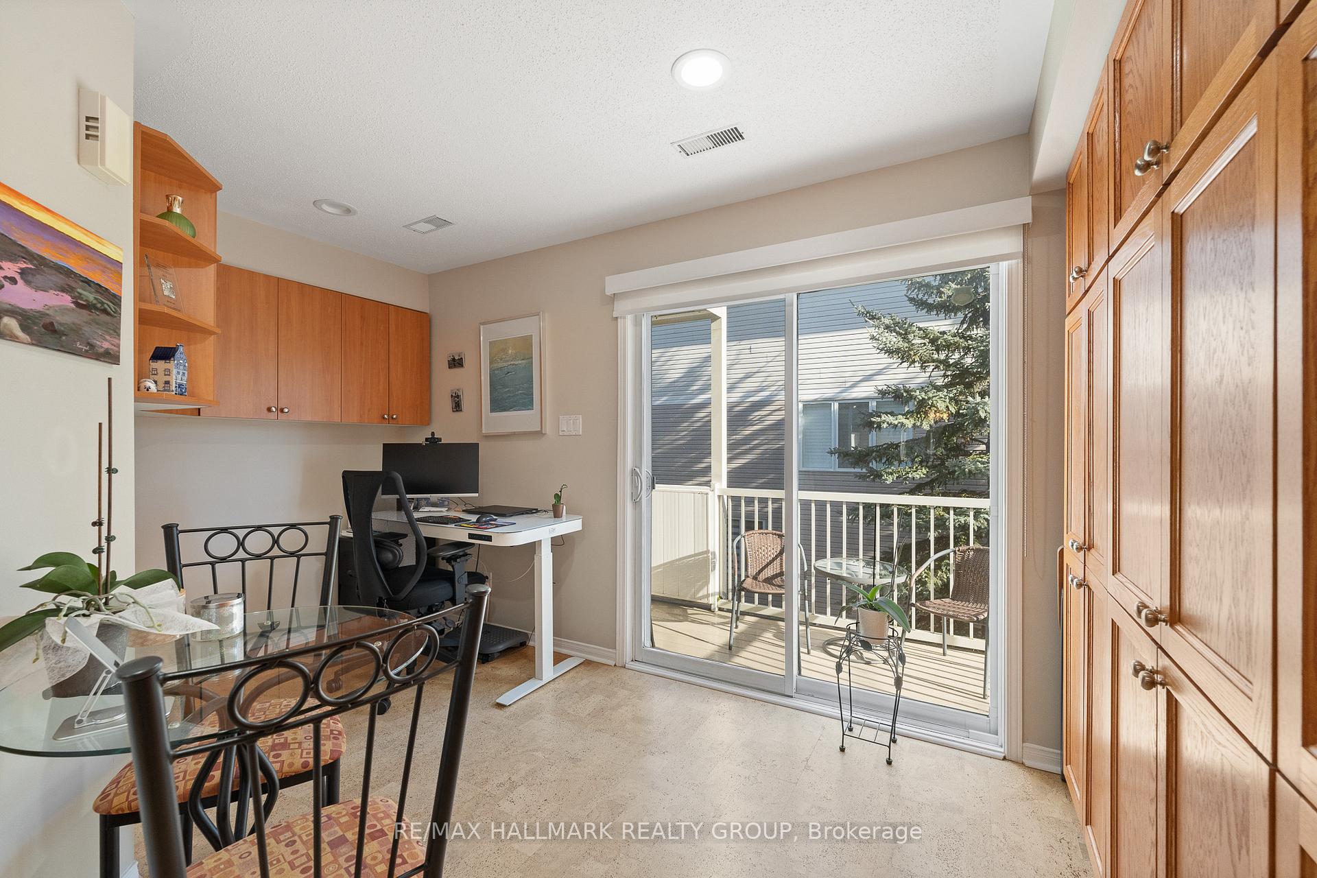 Photo 12 of 98 Bonfield Point, Ottawa, Avalon East — HOMEH