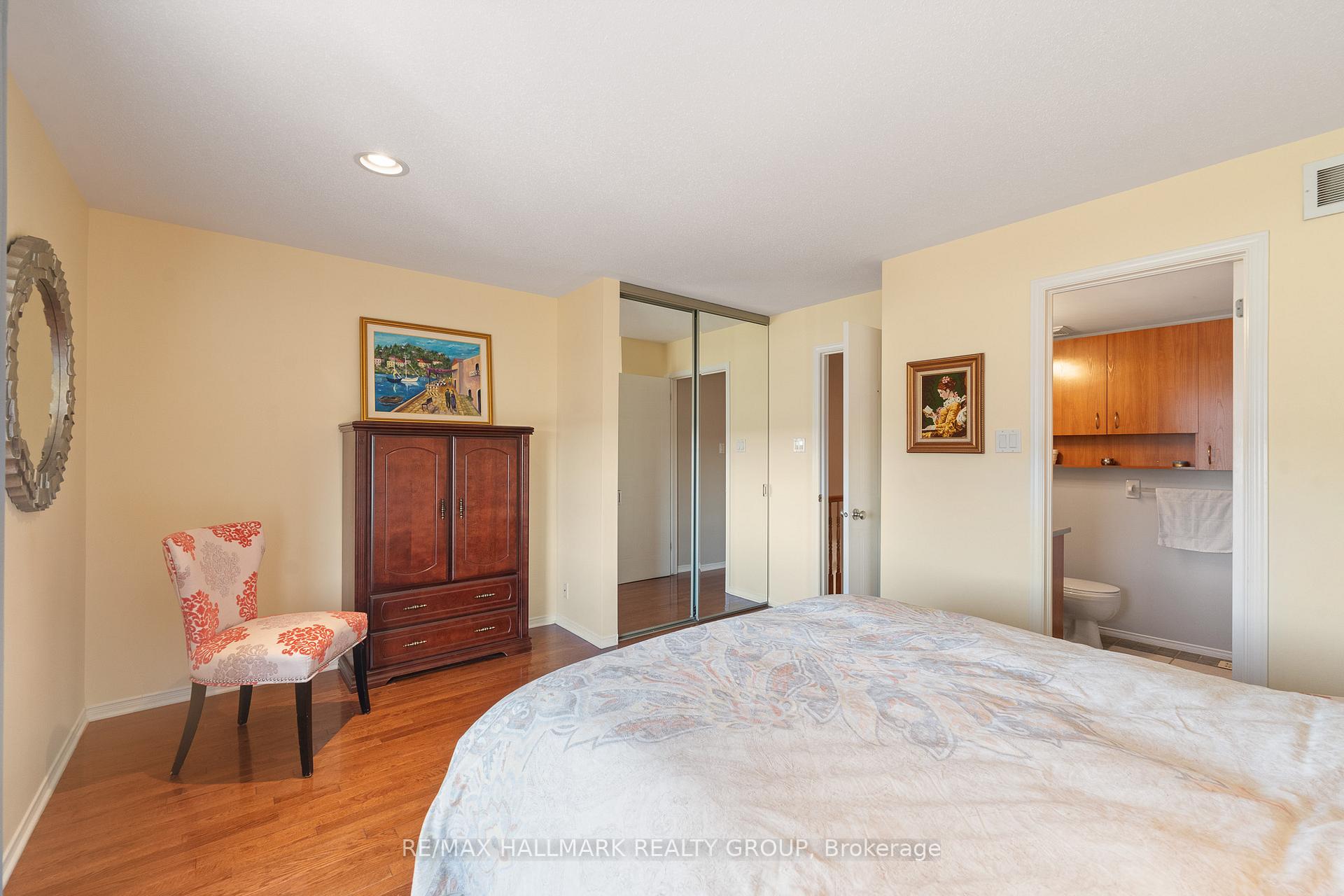 Photo 36 of 98 Bonfield Point, Ottawa, Avalon East — HOMEH