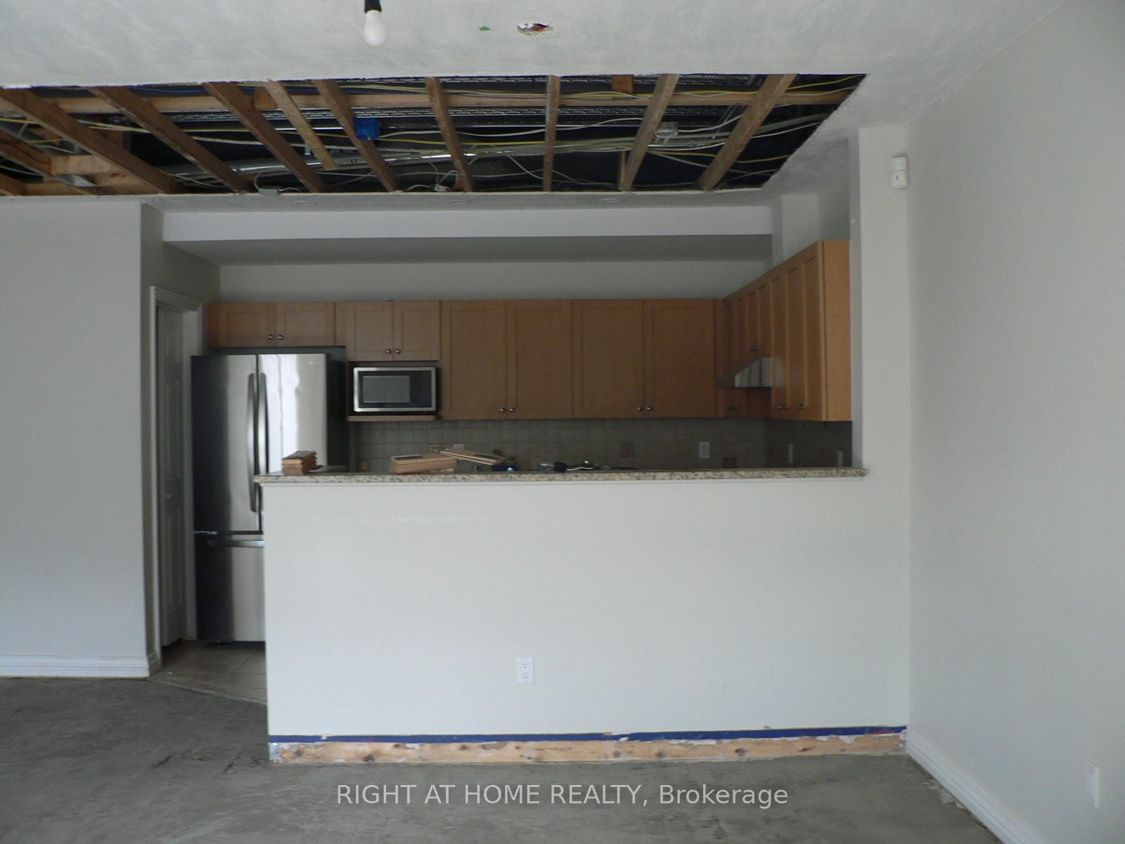 Photo 5 of Unit 3, 111 Eccles Street S, Ottawa, West Centre Town — HOMEH