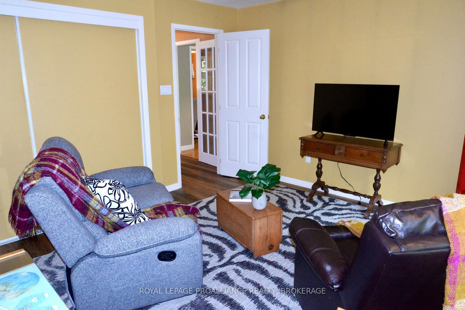 Photo 14 of 625 Hillside Drive, Gananoque — HOMEH