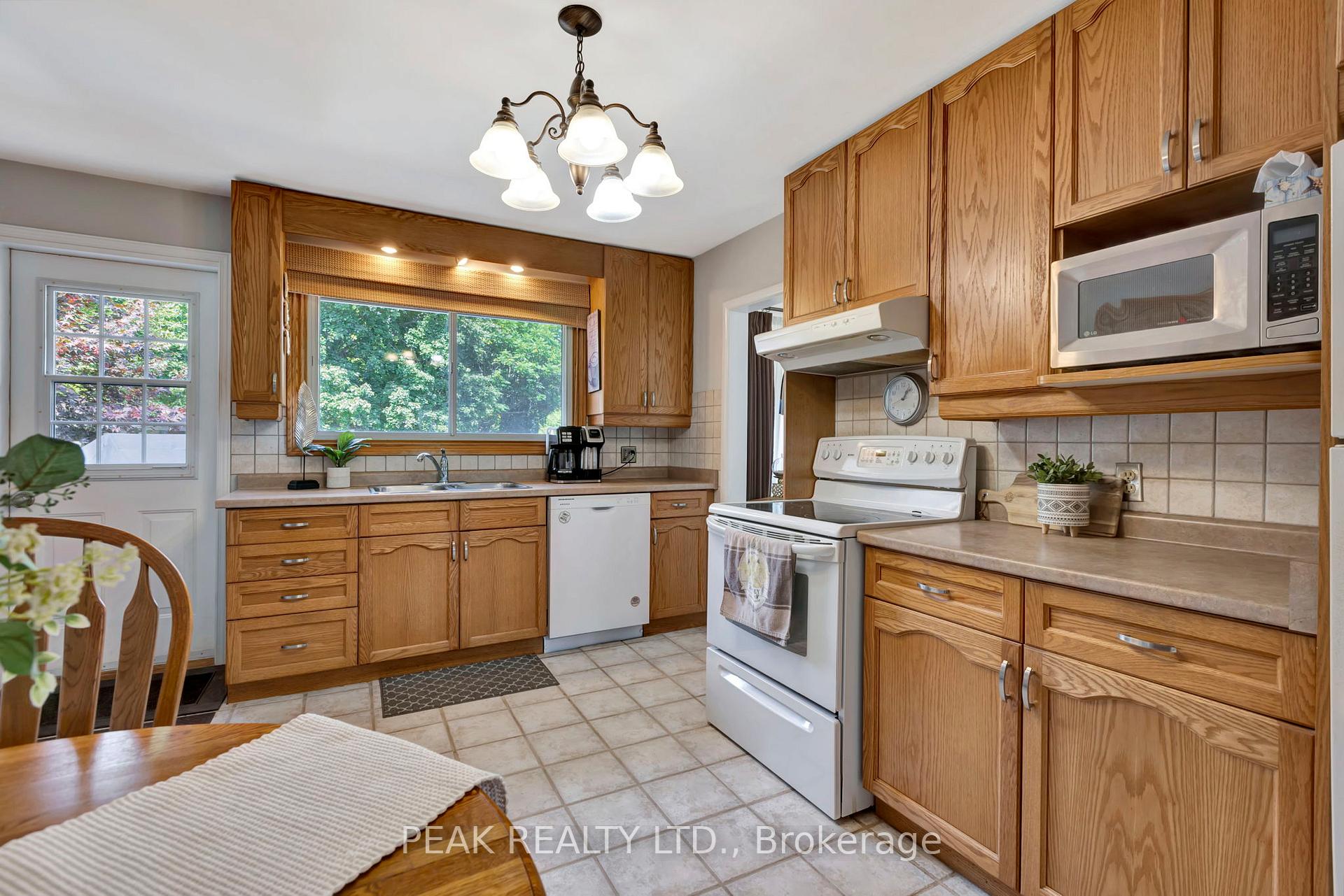 Photo 14 of 54 Paris Links Road, Brant, Paris — HOMEH